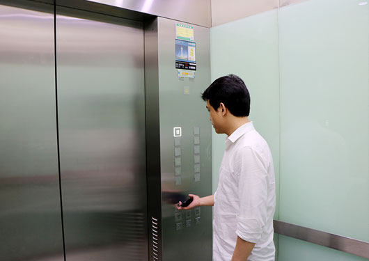 電梯控制系統(tǒng)